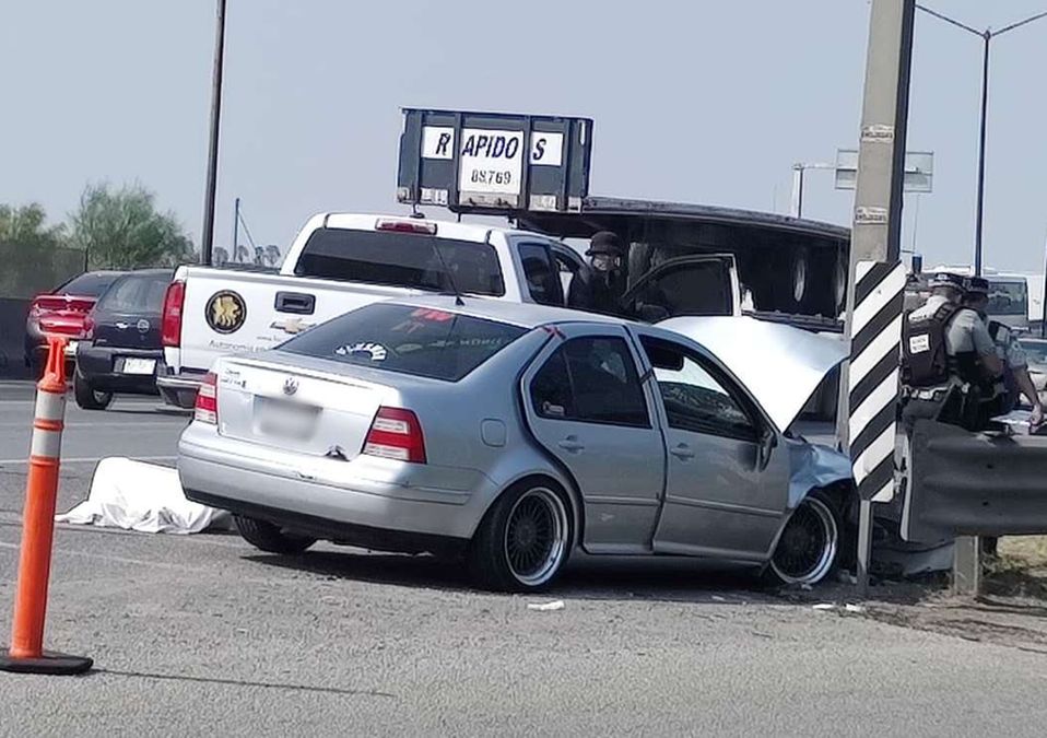 La circulación de la carretera sufrió un embotellamiento por el mismo accidente. | Agustín Martínez