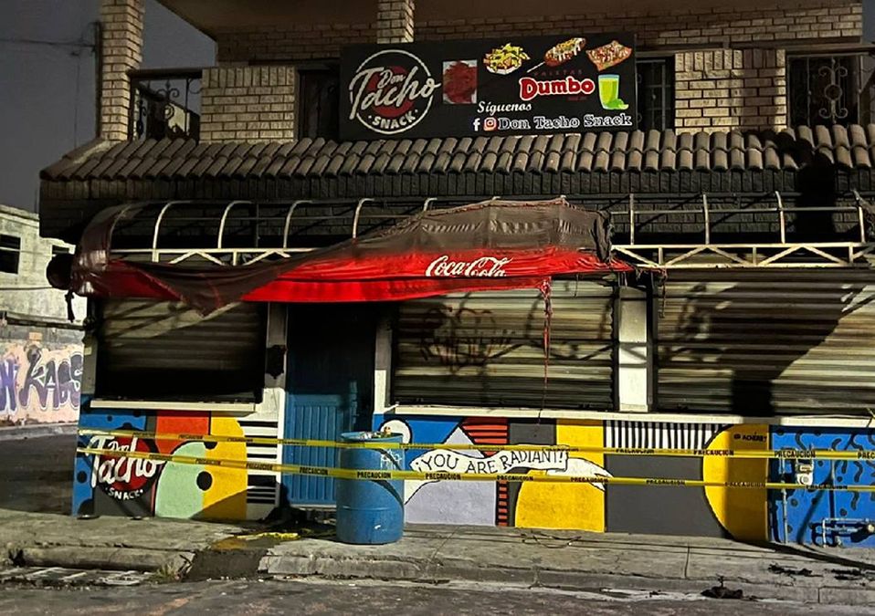 Se incendia snack en la colonia Iturbide en San Nicolás. | Mayte Villasana