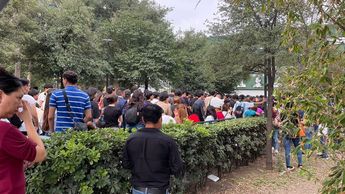 Miles de aspirantes presentan el examen de admisión de la UANL. | Ángel Mercado