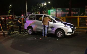Accidente vial en la Álvaro Obregón / Enrique Luna
