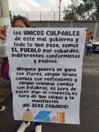Maestros de Edomex bloquean vialidades/ Carlos Tejeda