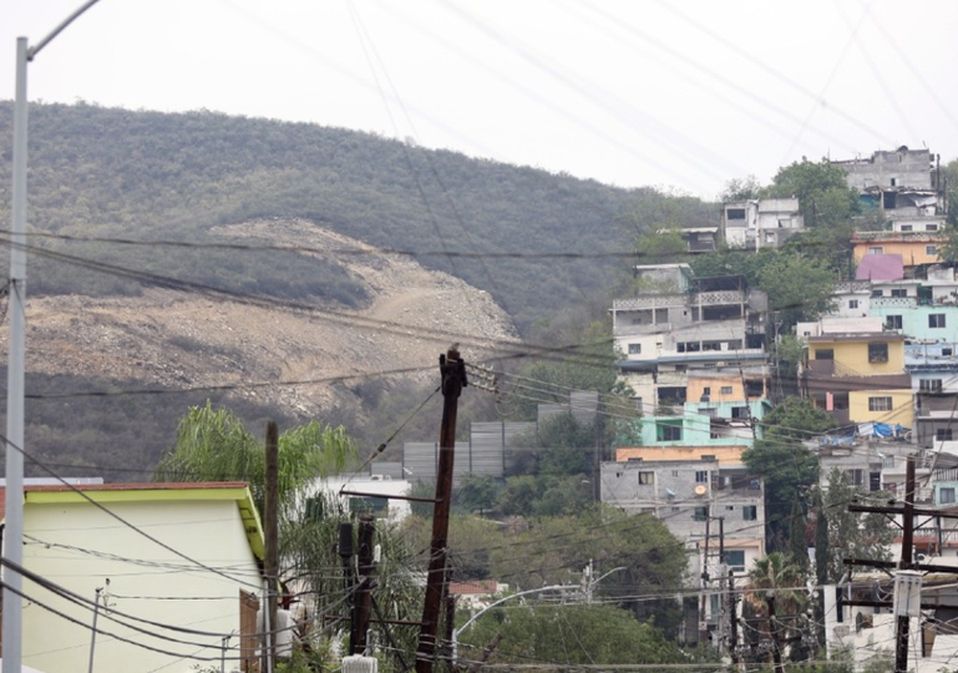 En la zona de Loma Larga Oriente, en los límites entre San Pedro y Monterrey, miles de metros cuadrados de arbolado han sido arrasados. | Jorge López