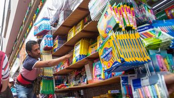 Muchos útiles escolares incrementaron su precio, mientras que algunos otros se mantuvieron. | Archivo