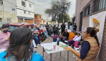 La enfermera pidió paciencia y apoyo también de los mismos derechohabientes.