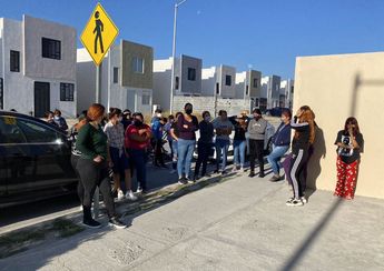 Madres de familia se dicen preocupadas por la situación precaria de la escuela. | Pamela Villanueva