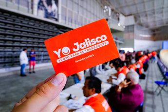 Las filas eran largas y se presentaron retardos en la entrega/ Especial