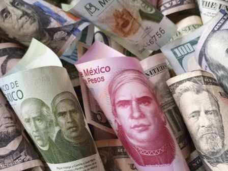 Los bancos mexicanos dan el valor del dólar durante el día | iStock