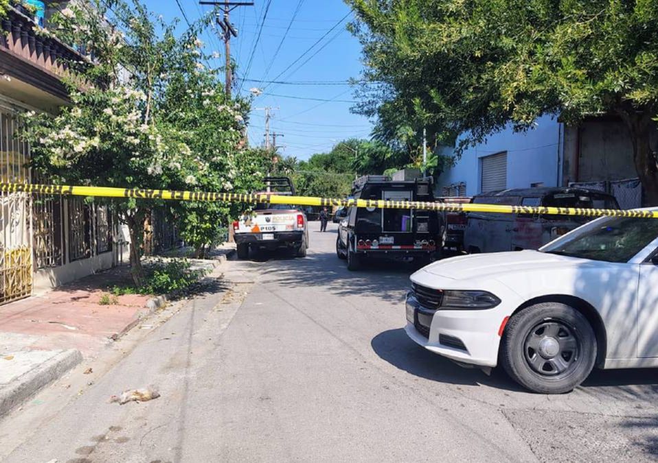 Elementos de la policía municipal acordonaron la zona en la colonia Unión Modelo y solicitaron la presencia de peritos.| Especial