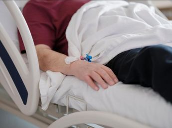 El paciente ingresó al Hospital General de Saltillo, donde el personal médico reportó estable su estado de salud. | Pexels
