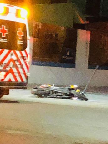 Motociclista murió tras choque con patrulla en Linares. | Miranda Arias