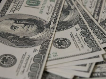 Peso mexicano inicia la semana con ligera depreciación. | Magnific