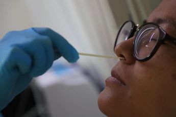 La Secretaría de Salud del Gobierno de México reportó 297 casos de covid-19 en el país durante la semana 23 del año. | Archivo