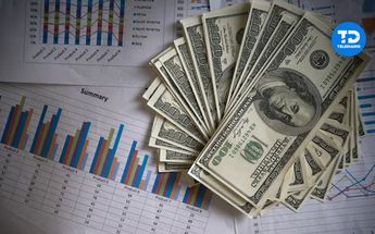 El peso ha presentado resistencia frente al dólar / Freepik.