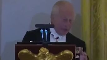 Rey Carlos se burla de Trump: “Sin nosotros, estarían halando francés” | Viory