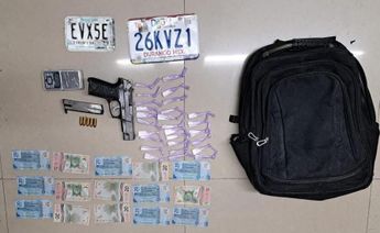 Se aseguraron un arma corta, varios envoltorios de droga y dinero en efectivo, entre otras cosas. | Cortesía