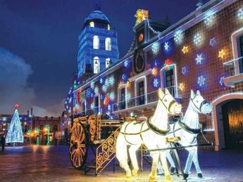 La Villa Iluminada en Atlixco reúne a miles de visitantes cada año / Especial