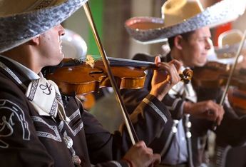Cuánto cuesta una serenata con Mariachis en Saltillo.