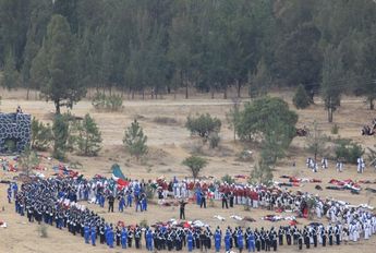 Escenificación de la Batalla de Puebla / Andrés Lobato