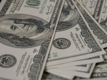 El dólar se ha mantenido con fuerza y ganancias frente al peso mexicano en octubre.
