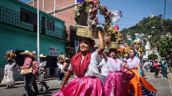 Tradicionalmente se realiza el convite del Atlixcayotontli una semana antes del festival | Agencia Es Imagen