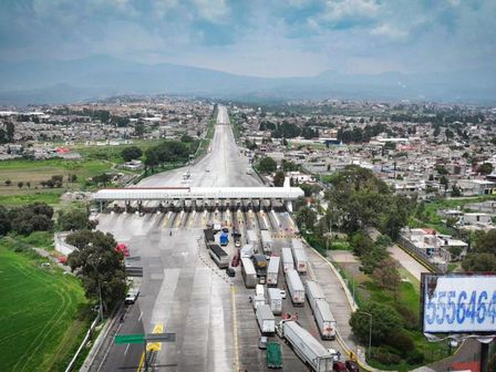 La autopista México-Puebla suele registrar cierres intermitentes, ya sea por obras de mantenimiento o manifestaciones / Cuartoscuro