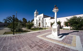 Templo de Santiago Apóstol de Viesca, Coahuila.