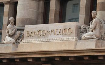 El Banco de México incluye en las operaciones del SPEI a todas las instituciones financieras con presencia en el país. | Reuters