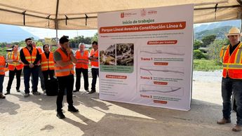 El gobernador Samuel García durante el evento para el inicio de la construcción del parque lineal en avenida Constitución. | Víctor González