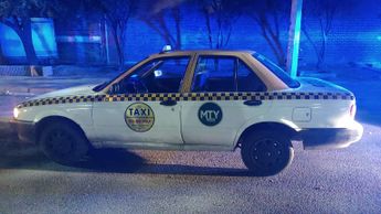 Vehículo de alquiler en el que fueron detenidos los hombres. | Cortesía