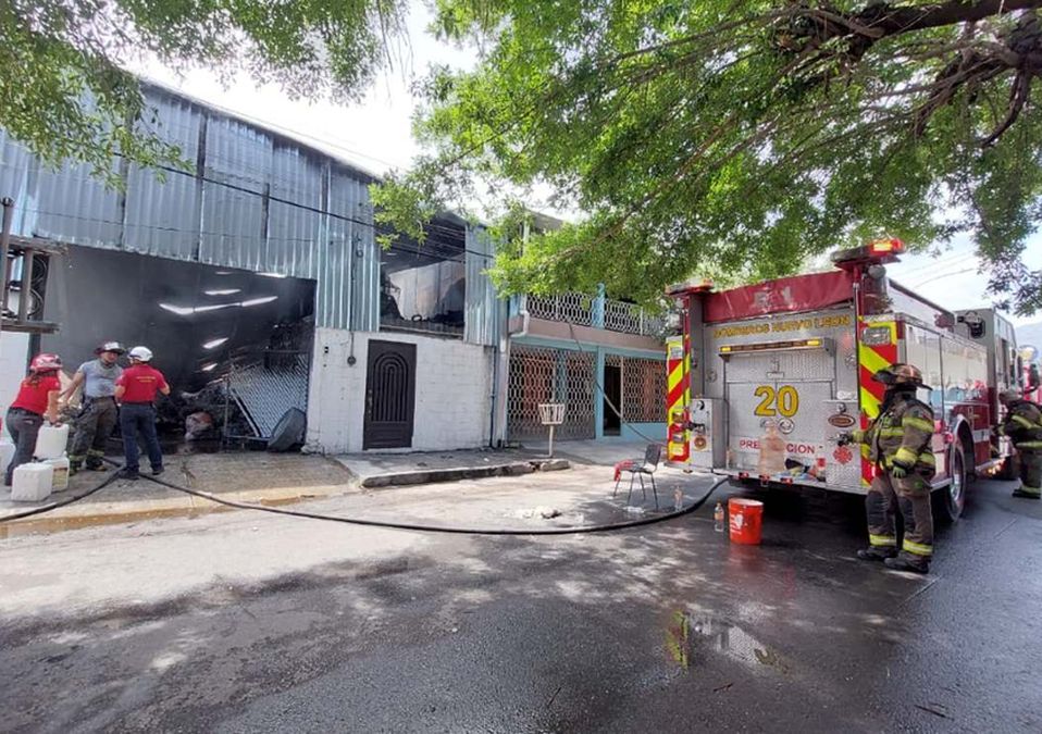 La bodega corresponde a una empresa denominada “Estopera Regiomontana”. | Leyda Estrada