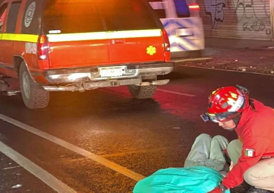 Hombre es atropellado al intentar cruzar la avenida Gonzalitos