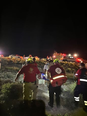 Cuerpos de auxilio durante las maniobras de rescate. | Cortesía