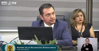 Carlos Padilla representante del PRD en la sesión especial permanente del Consejo General del IEPC  Jalisco