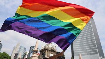 Miles de personas marchan en apoyo a la comunidad LGBT+ en CdMx | Octavio Hoyos