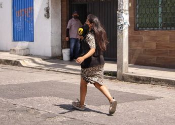 Leslie recrea cómo ocurrieron los hechos en los que intentaron ´levantarla' / Melanie Torres