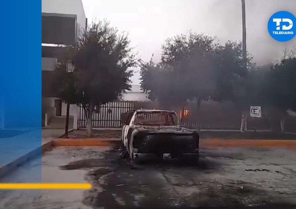 Queman patrullas y presidencia en Doctor Coss, Nuevo León. | Especial