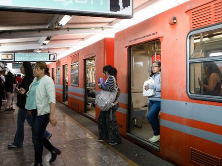 Los usuarios del Metro deben evacuar las instalaciones en caso de sismo | Cuartoscuro