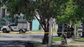 El cuerpo de un hombre fue hallado con heridas punzocortante en Juárez. | Agustín Martínez
