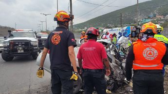La pareja murió al instante debido a la velocidad entre la unidad de carga y el vehículo.| Especial