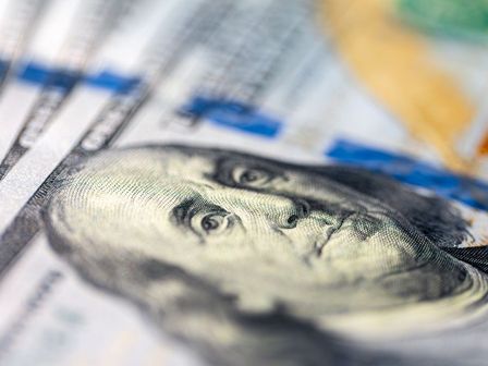 El dólar ha comenzado a ganar terreno frente a otras monedas. | Freepik