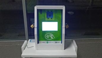 Validador nuevo en la estación Valle Fértil en Valle Soleado / Especial.