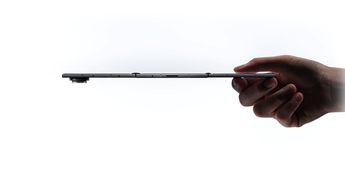 El corazón de este innovador teléfono es su gigantesca pantalla principal Dynamic AMOLED 2X de 10 pulgadas.