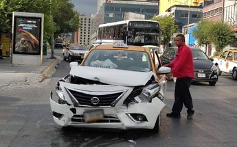 Accidente en el centro de Mty / Agustín Martínez
