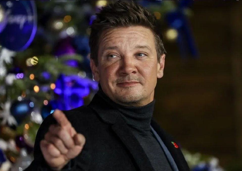 Jeremy Renner, 'Ojo de Halcón' en Avengers, es hospitalizado tras sufrir accidente con quitanieves