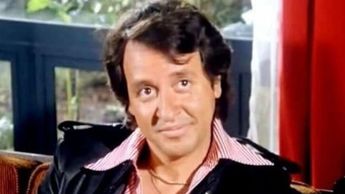 Carlos Villagrán es el actor que dio vida al personajes de Quico en la serie de televisión el Chavo del 8.