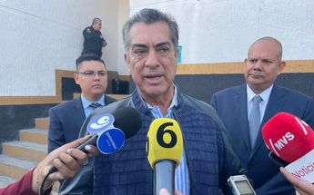 ‘El Bronco’ acude a firmar y poner su huella como medida cautelar por caso Ecovía