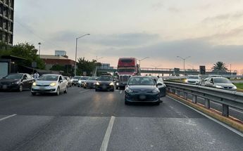 Testigos señalaron que el tráiler circulaba a exceso de velocidad sobre avenida Constitución. | Pamela Villanueva