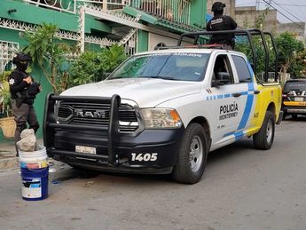 La Policía de Monterrey realizó un fuerte despliegue de elementos de seguridad en el lugar de los hechos. | Agustín Martínez