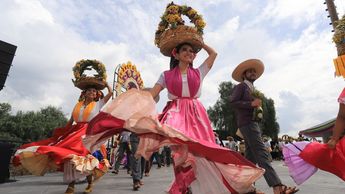 Danza, baile, folclor y fiesta se viven en cada edición del Huey Atlixcáyotl en Atlixco, Puebla / Agencia Es Imagen
