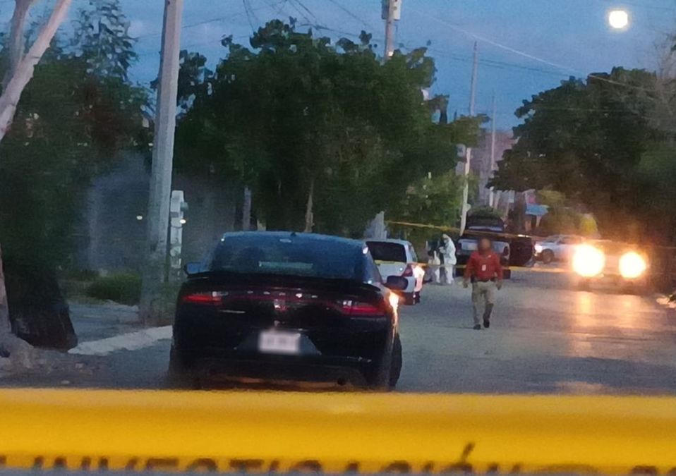 Asesinan a un hombre afuera de tienda de abarrotes en Ciénega de Flores / Miranda Arias